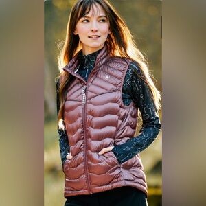 Ariat Women's Ideal Down Quilted Puffer Vest in Deep Burgundy
